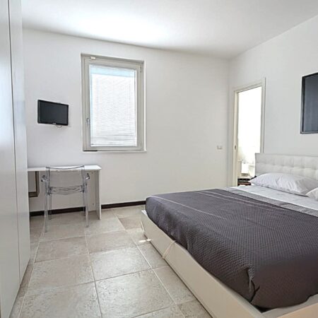 902c2065-0b57-4885-b81d-ff8d80f8cab4